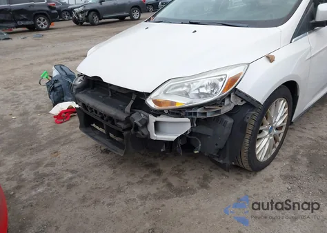 2012 Ford Focus Sel z USA, uszkodzony, nr VIN 1FAHP3H26CL230480